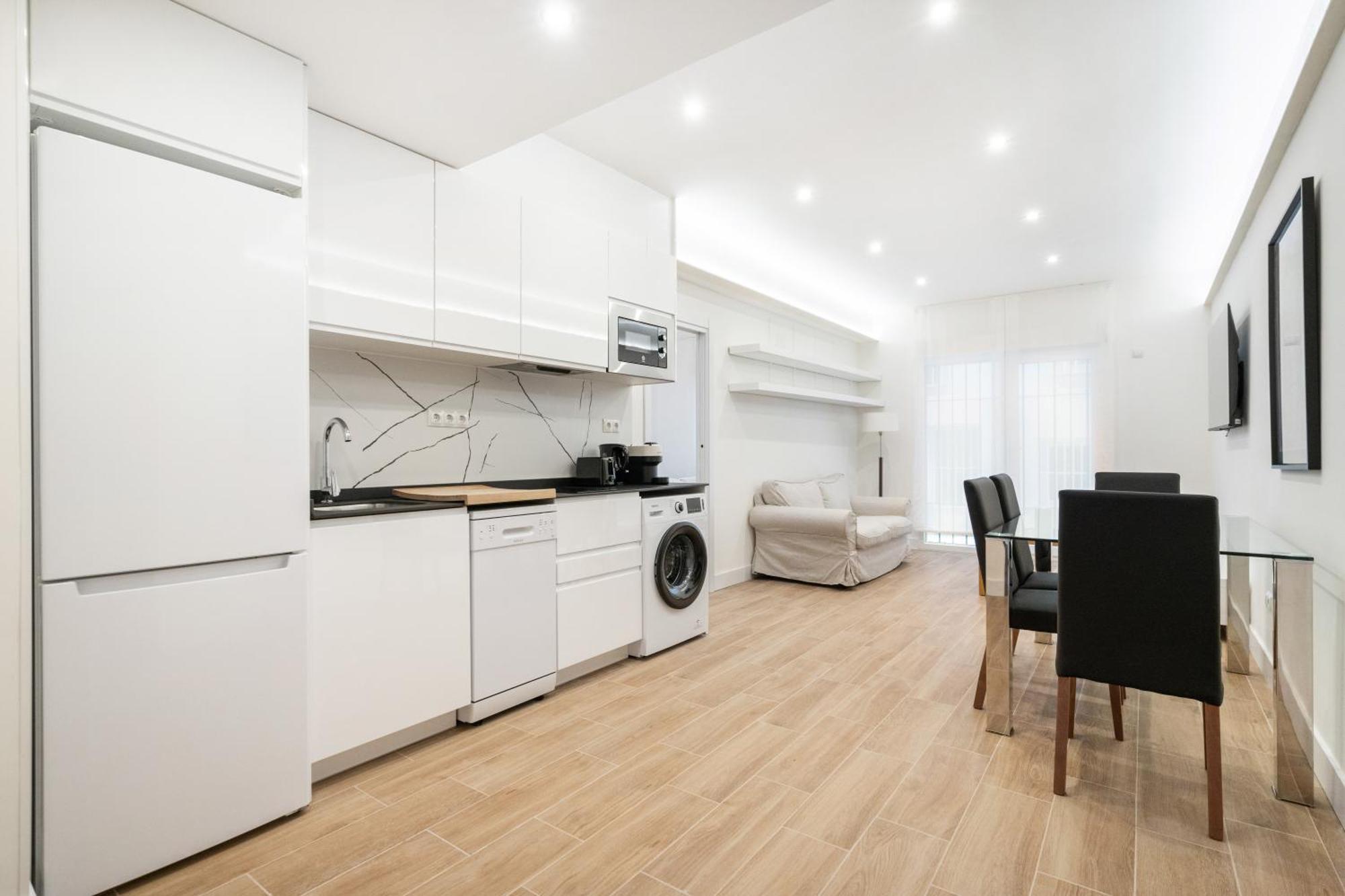 Apartamento Unico En Gran Via Apartment Madrid Exterior photo